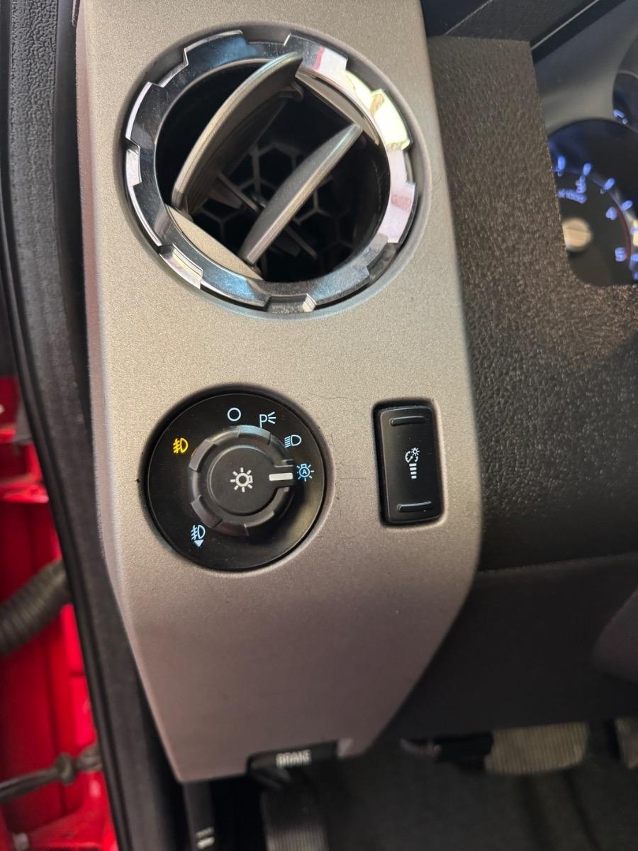 Ford Super Duty F-250 SRW 4WD Crew Cab 156" Lariat 2016