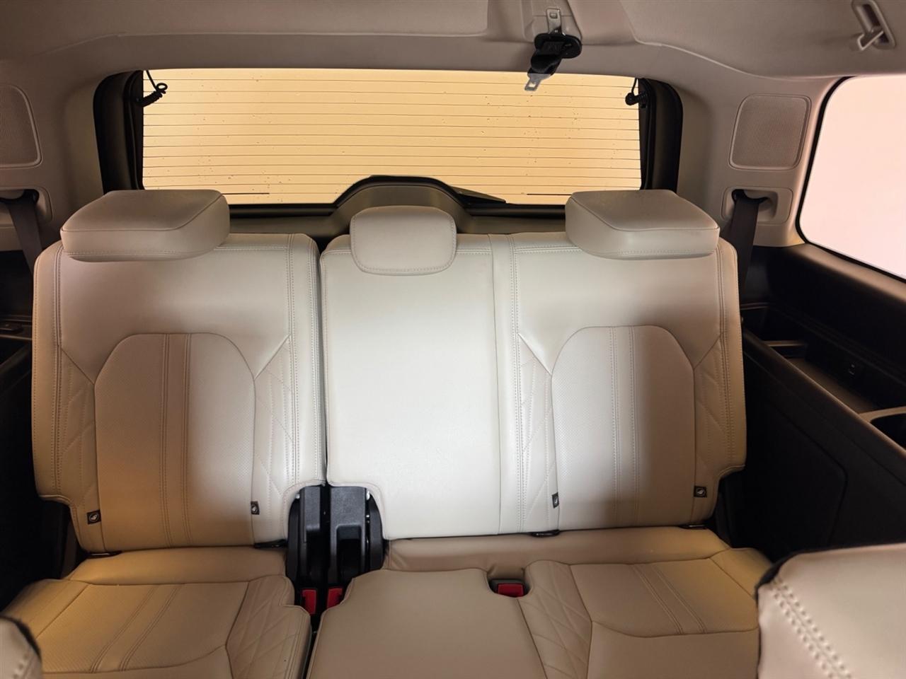 Ford Expedition Platinum 4x2 2019