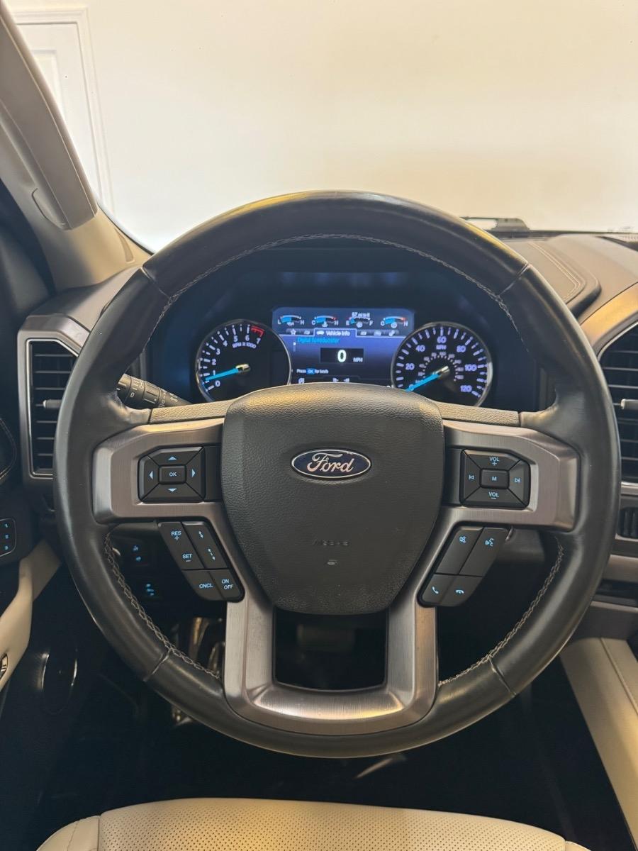 Ford Expedition Platinum 4x2 2019