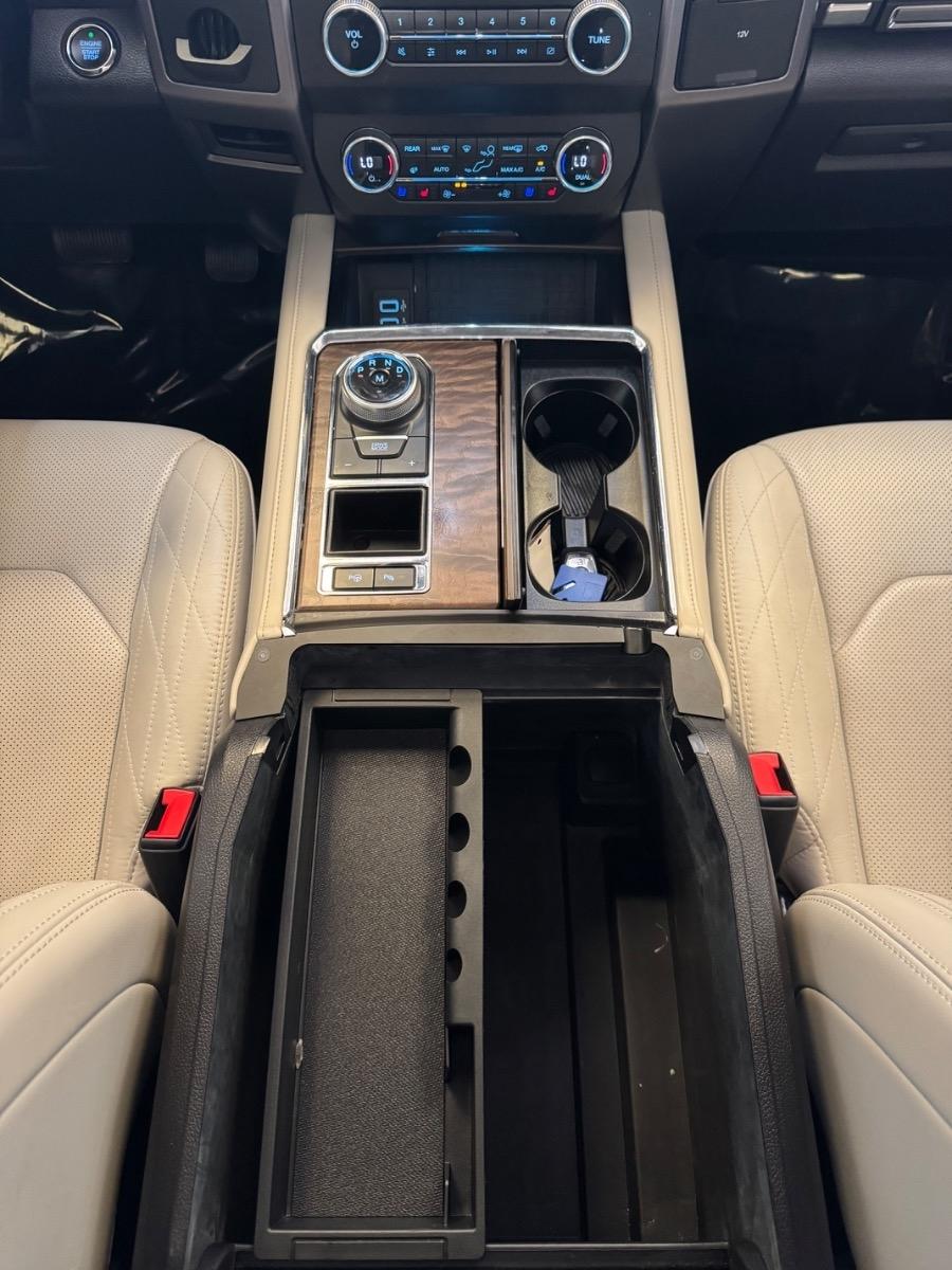 Ford Expedition Platinum 4x2 2019