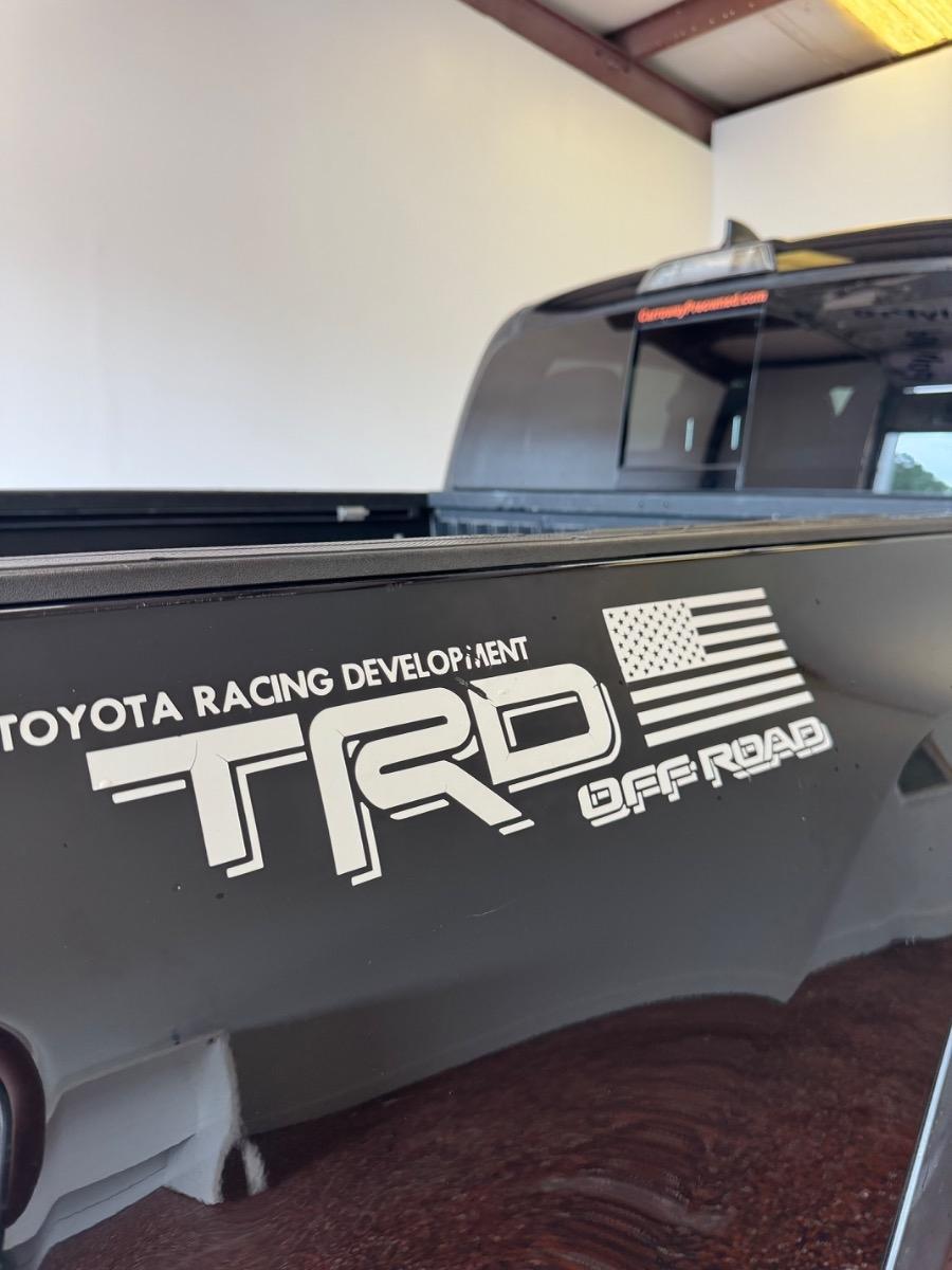 Toyota Tacoma TRD Off Road Double Cab 5' Bed V6 4x4 MT (Natl) 2017