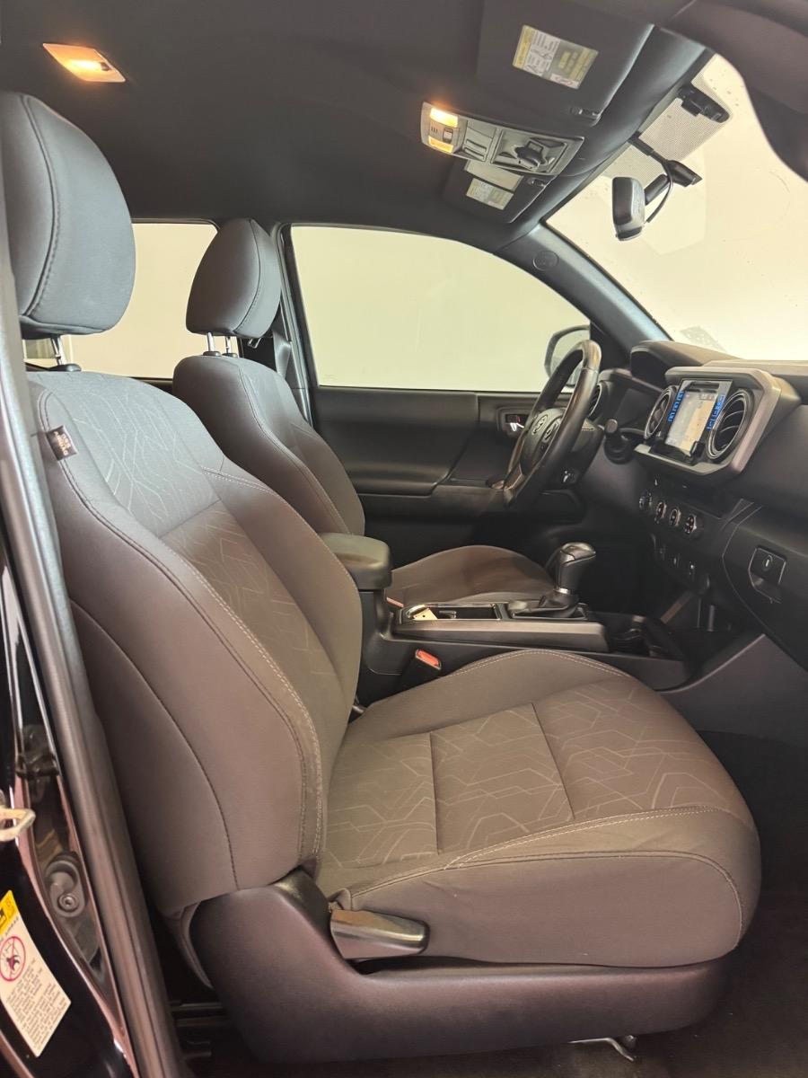 Toyota Tacoma TRD Off Road Double Cab 5' Bed V6 4x4 MT (Natl) 2017