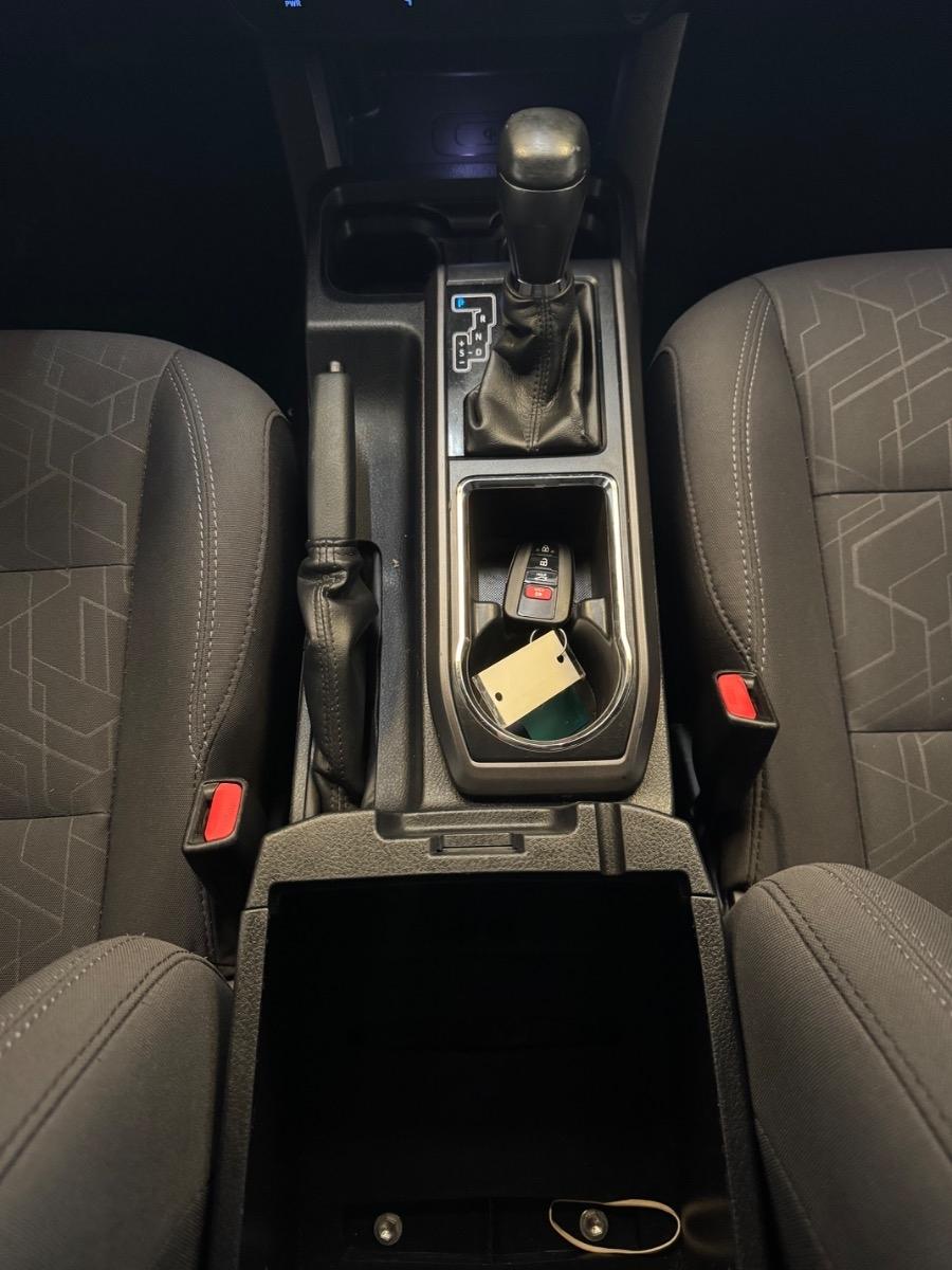 Toyota Tacoma TRD Off Road Double Cab 5' Bed V6 4x4 MT (Natl) 2017