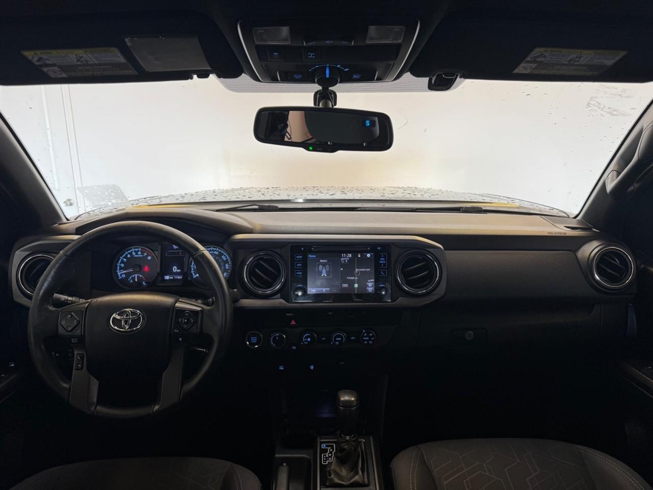 Toyota Tacoma TRD Off Road Double Cab 5' Bed V6 4x4 MT (Natl) 2017