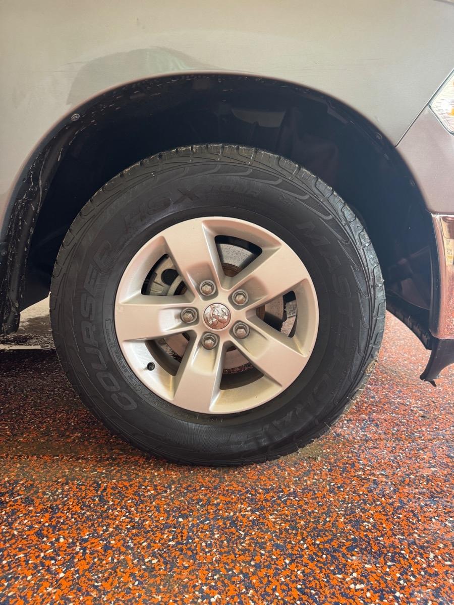 RAM 1500 2WD Reg Cab 120.5" HFE 2013