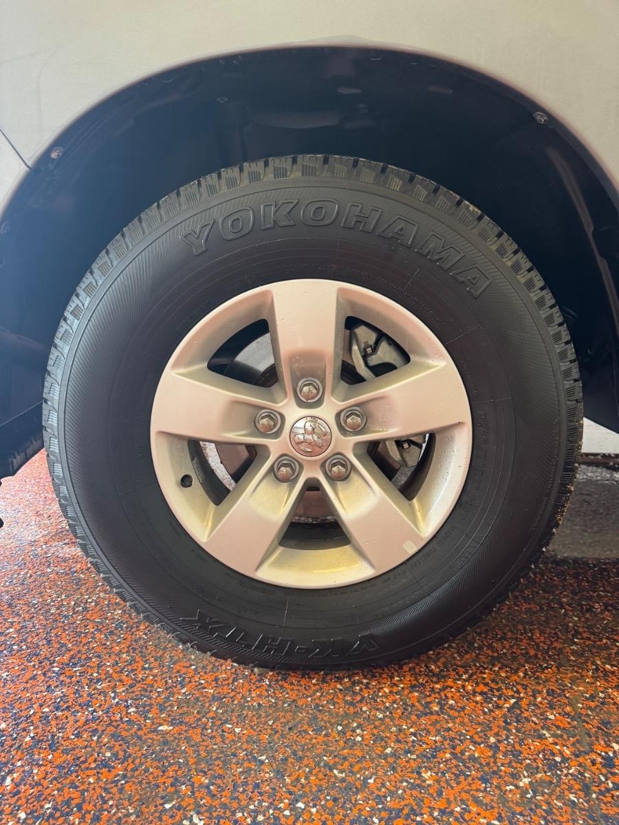 RAM 1500 2WD Reg Cab 120.5" HFE 2013