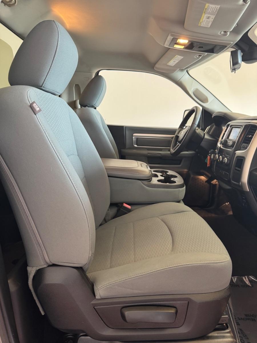 RAM 1500 2WD Reg Cab 120.5" HFE 2013