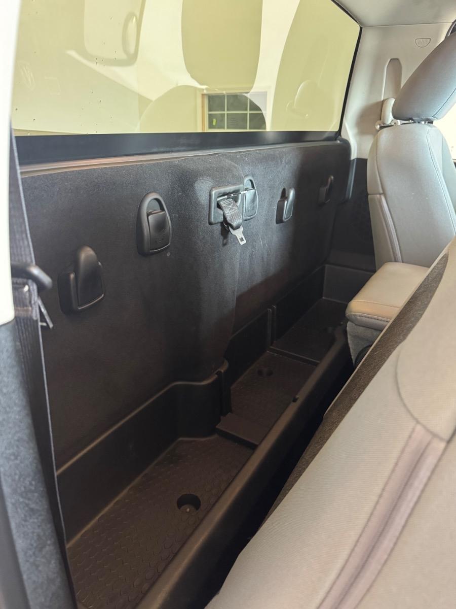 RAM 1500 2WD Reg Cab 120.5" HFE 2013