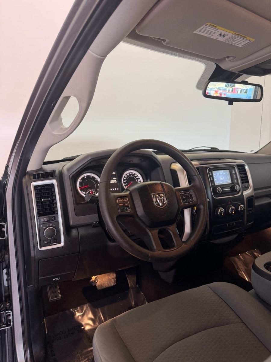 RAM 1500 2WD Reg Cab 120.5" HFE 2013