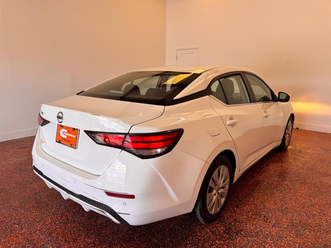 Nissan Sentra S CVT 2022