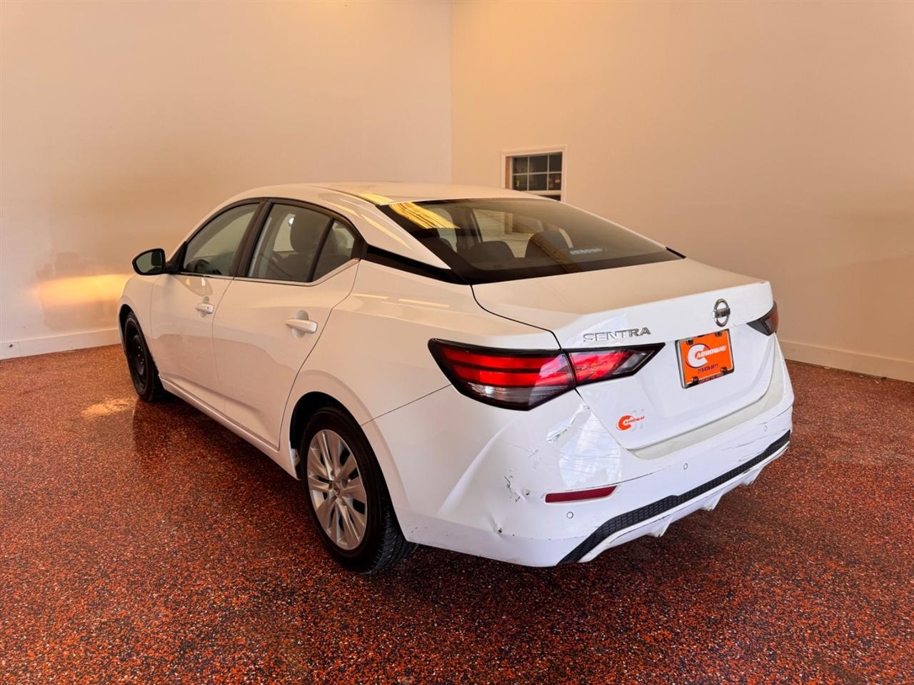 Nissan Sentra S CVT 2022
