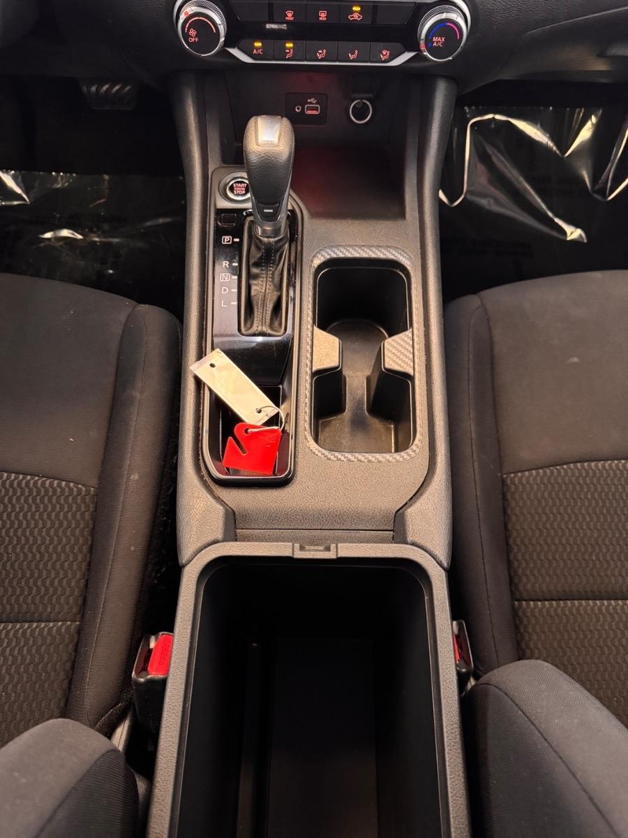 Nissan Sentra S CVT 2022
