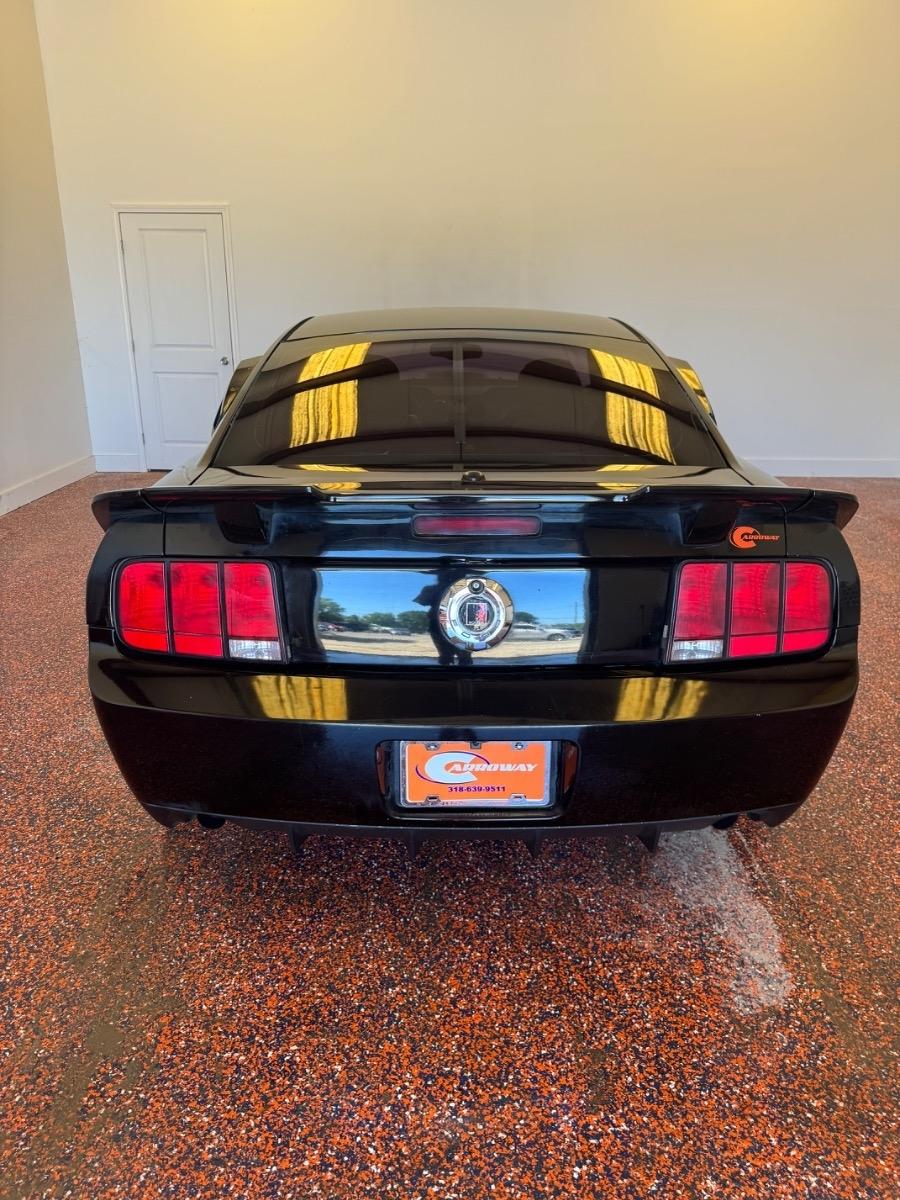 Ford Mustang 2dr Cpe GT Premium 2007
