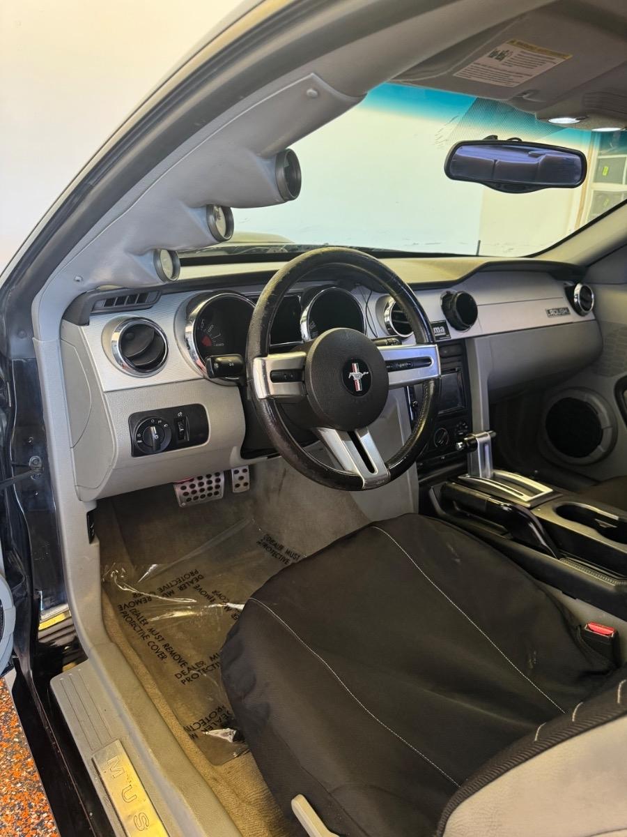 Ford Mustang 2dr Cpe GT Premium 2007