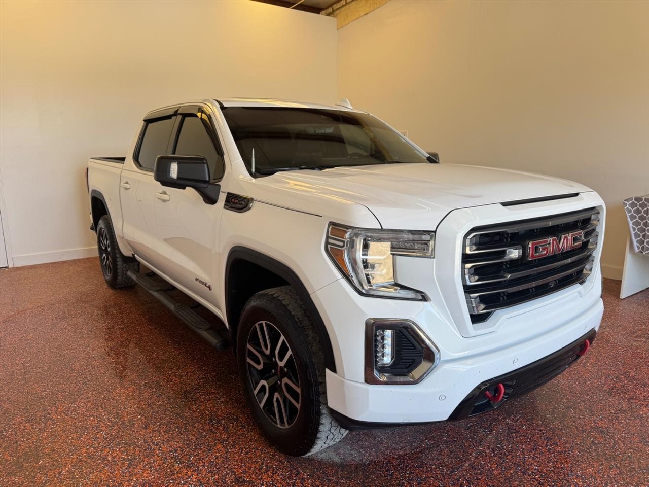 GMC Sierra 1500 4WD Crew Cab 147" AT4 2019