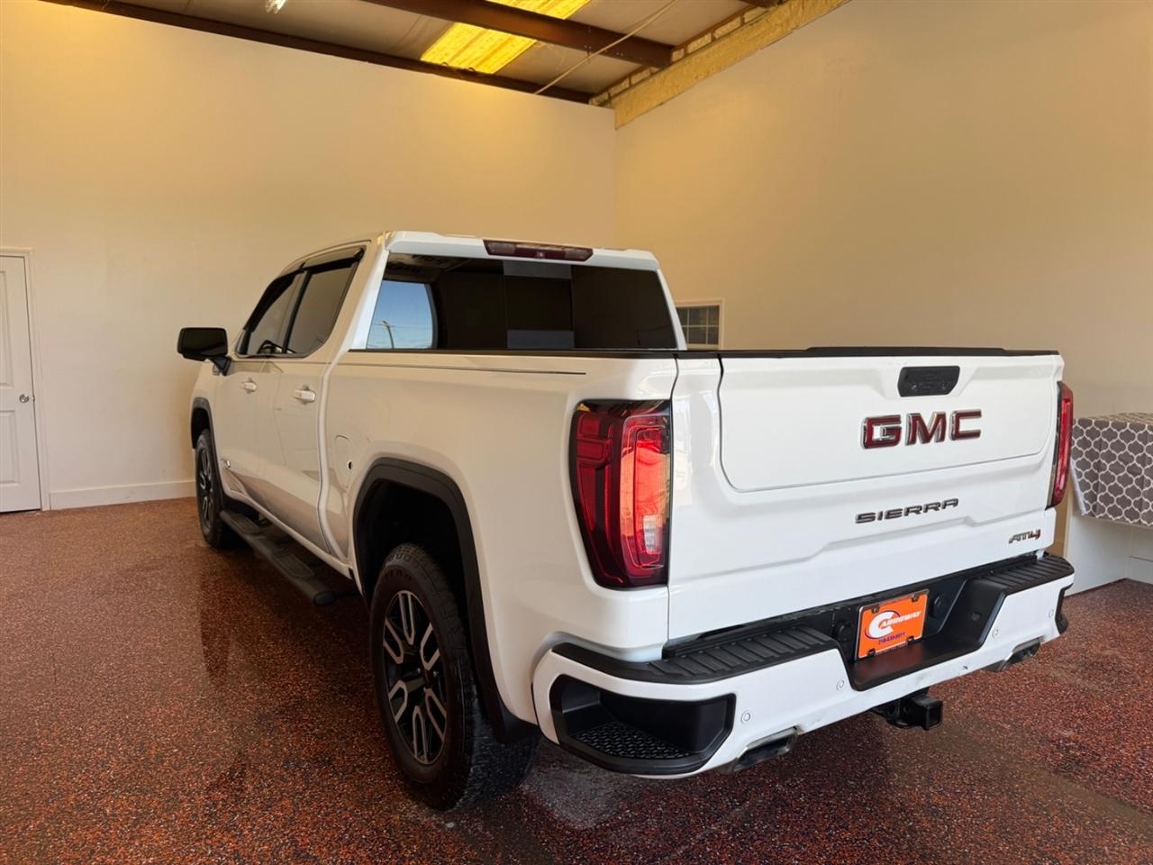 GMC Sierra 1500 4WD Crew Cab 147" AT4 2019