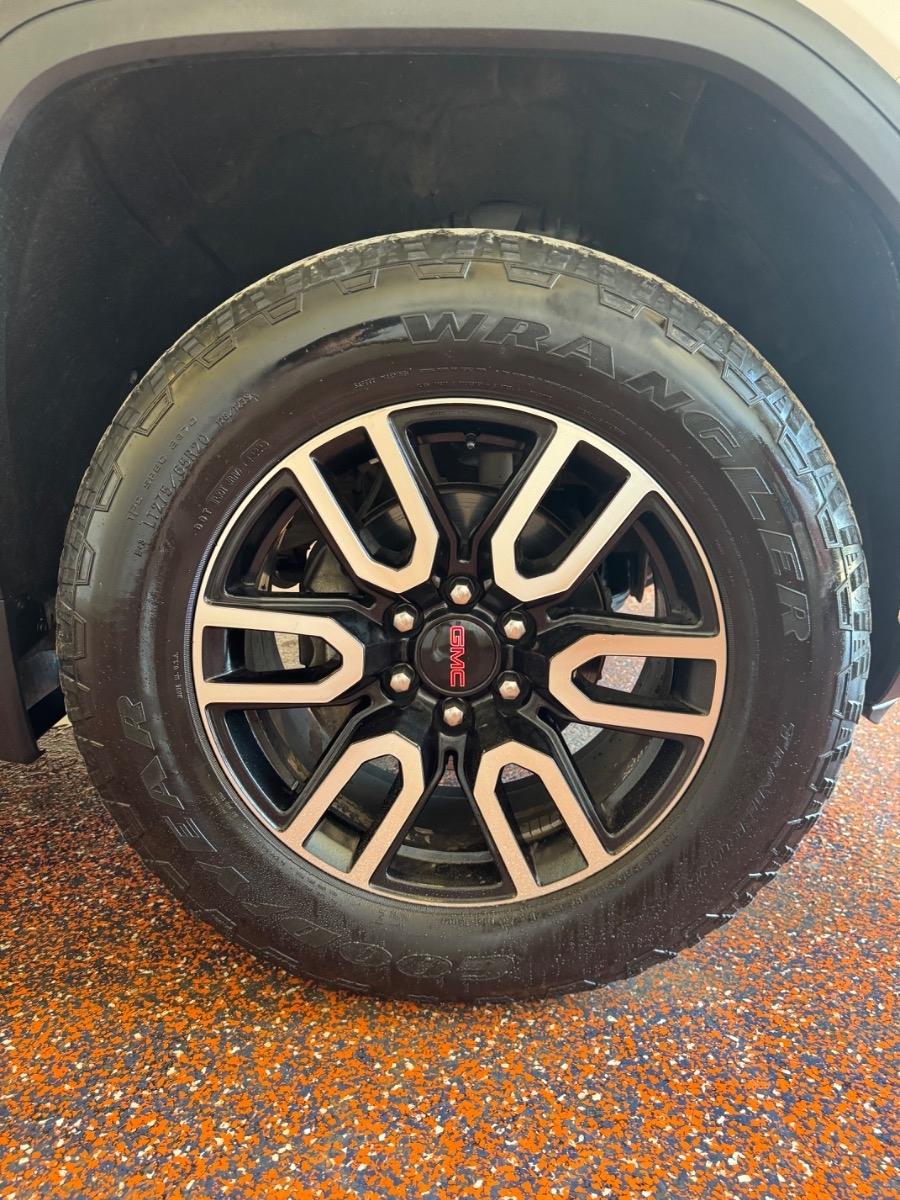 GMC Sierra 1500 4WD Crew Cab 147" AT4 2019