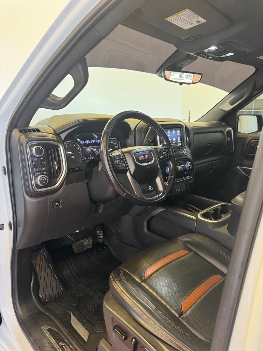 GMC Sierra 1500 4WD Crew Cab 147" AT4 2019