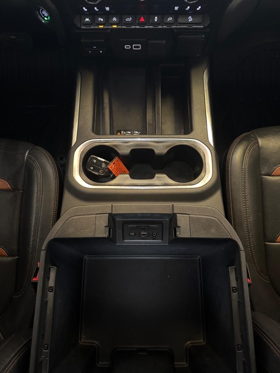 GMC Sierra 1500 4WD Crew Cab 147" AT4 2019