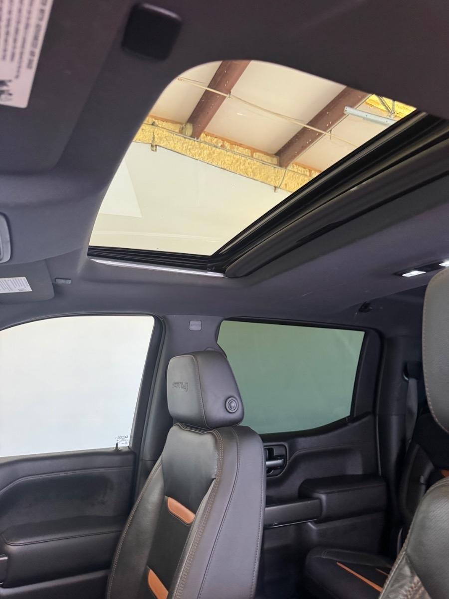 GMC Sierra 1500 4WD Crew Cab 147" AT4 2019