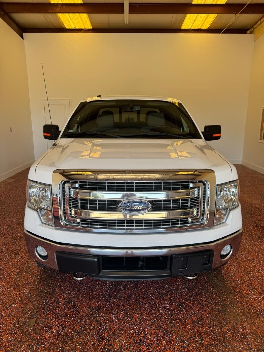 Ford F-150 4WD SuperCrew 145" XLT 2014