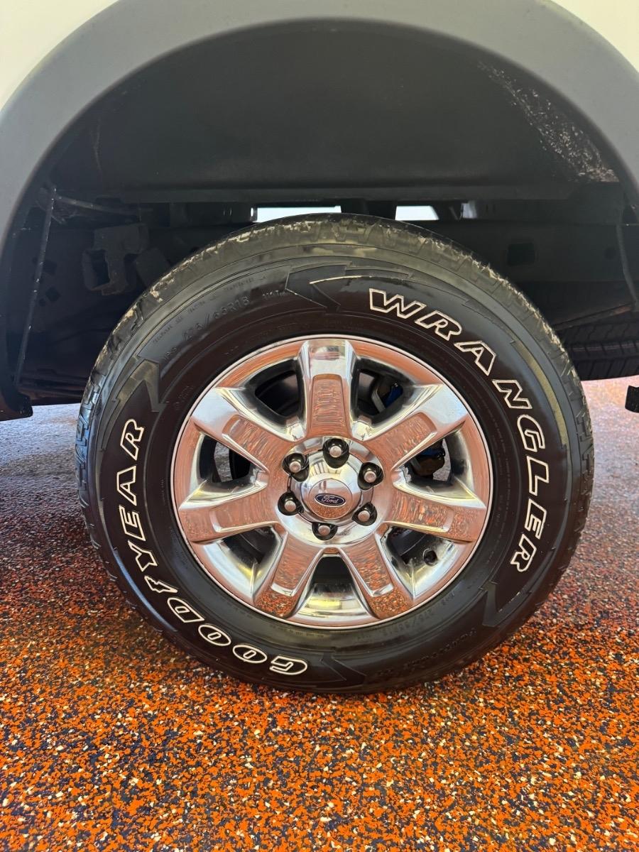 Ford F-150 4WD SuperCrew 145" XLT 2014