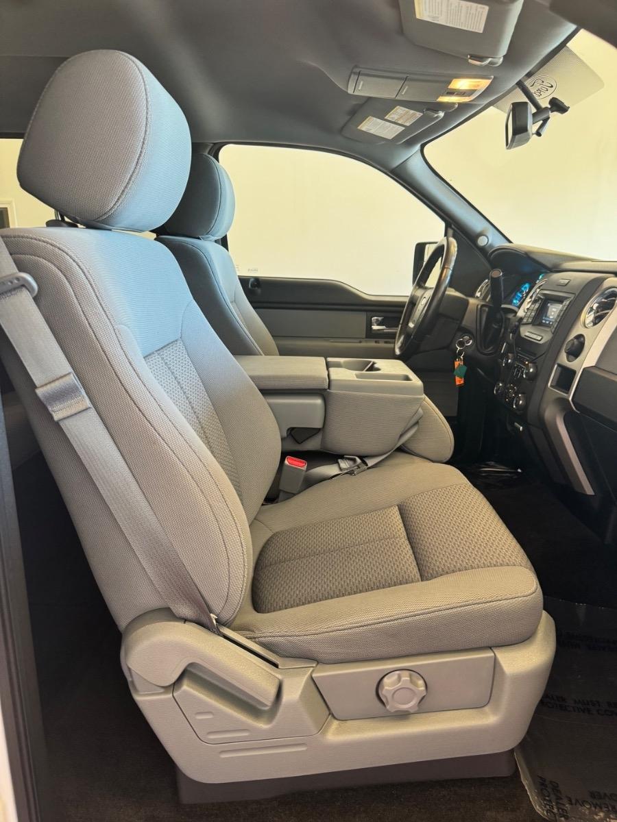 Ford F-150 4WD SuperCrew 145" XLT 2014
