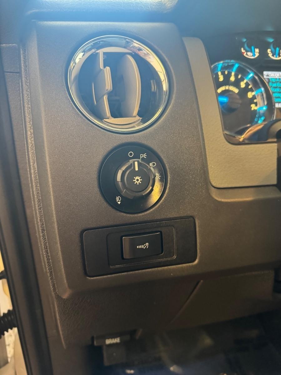Ford F-150 4WD SuperCrew 145" XLT 2014
