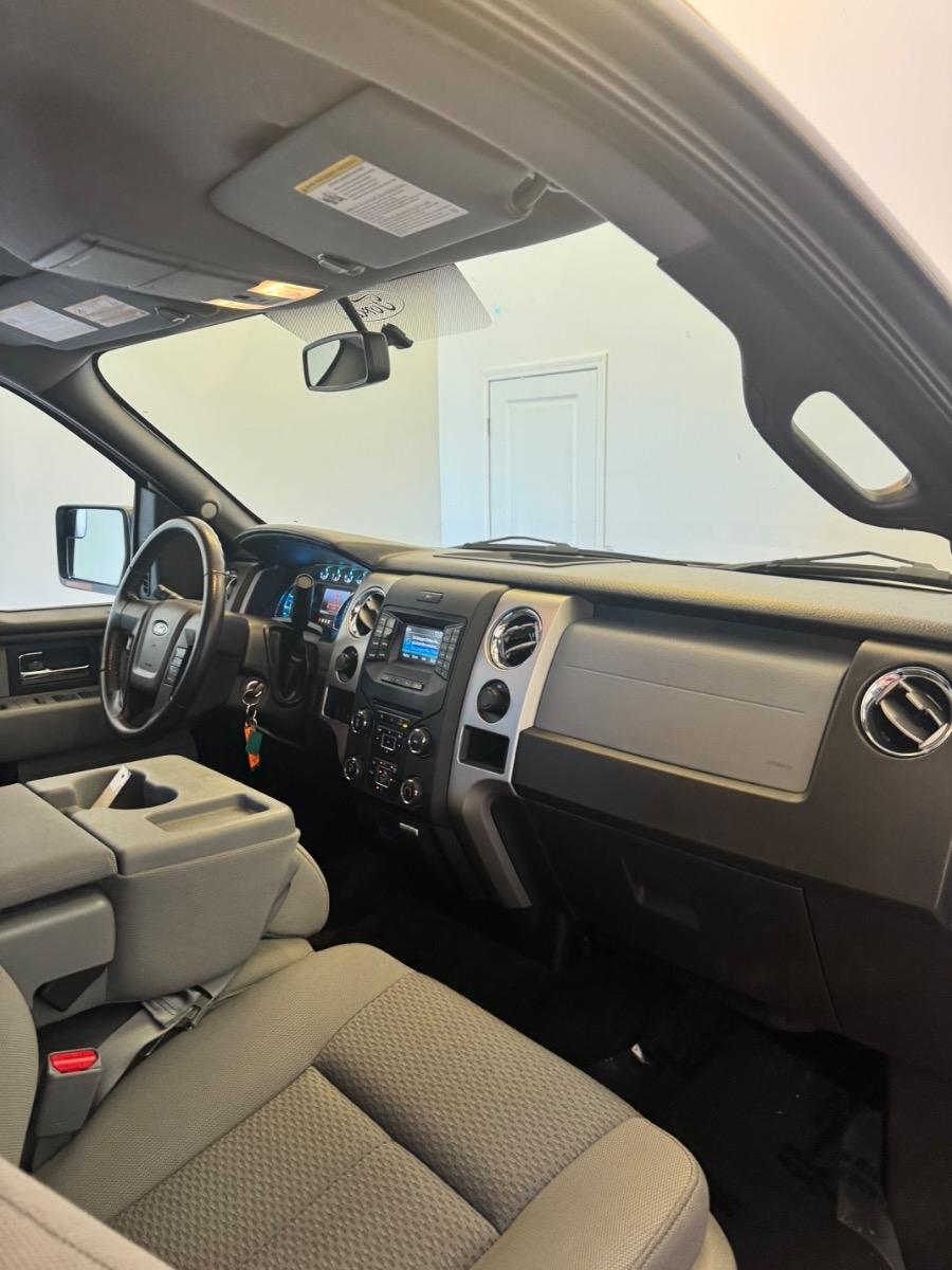 Ford F-150 4WD SuperCrew 145" XLT 2014