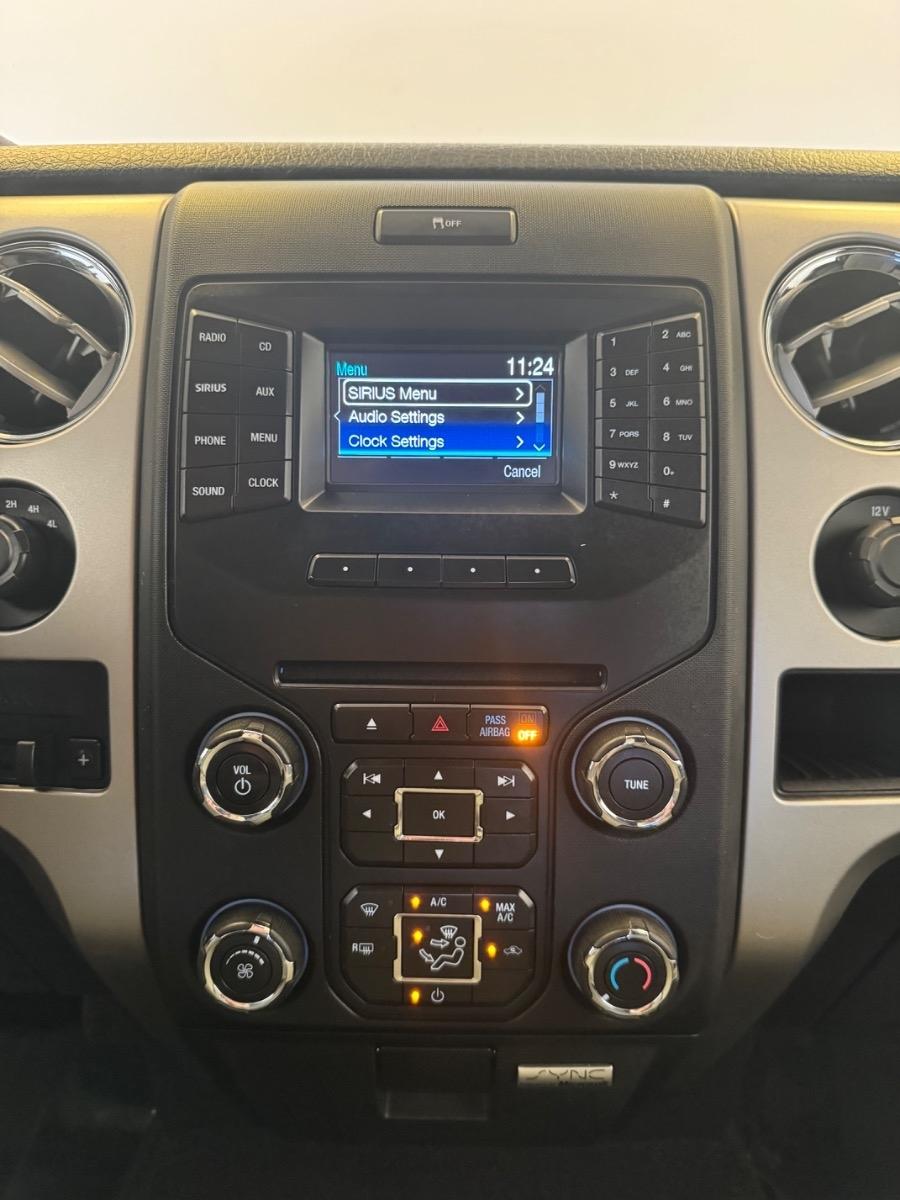 Ford F-150 4WD SuperCrew 145" XLT 2014
