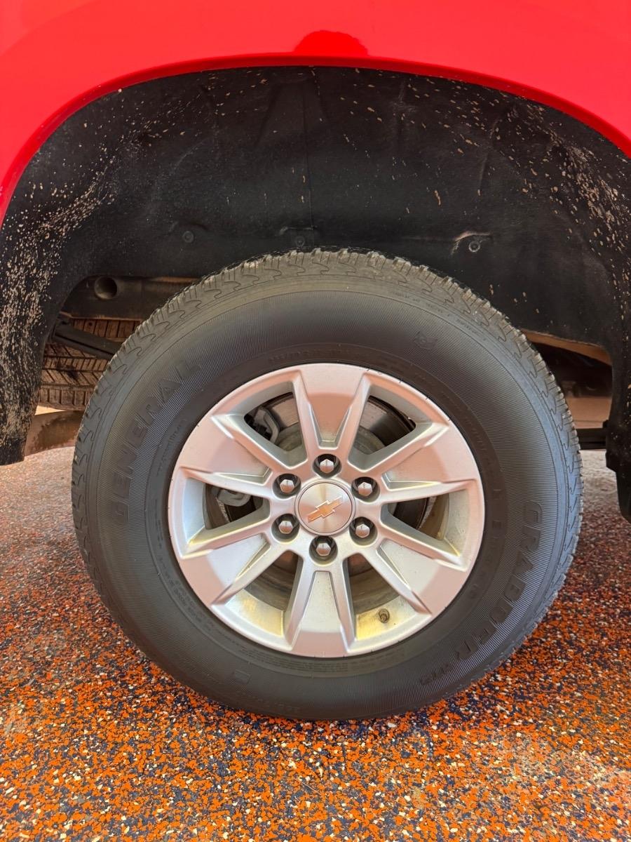 Chevrolet Silverado 1500 4WD Crew Cab 157" LT 2023