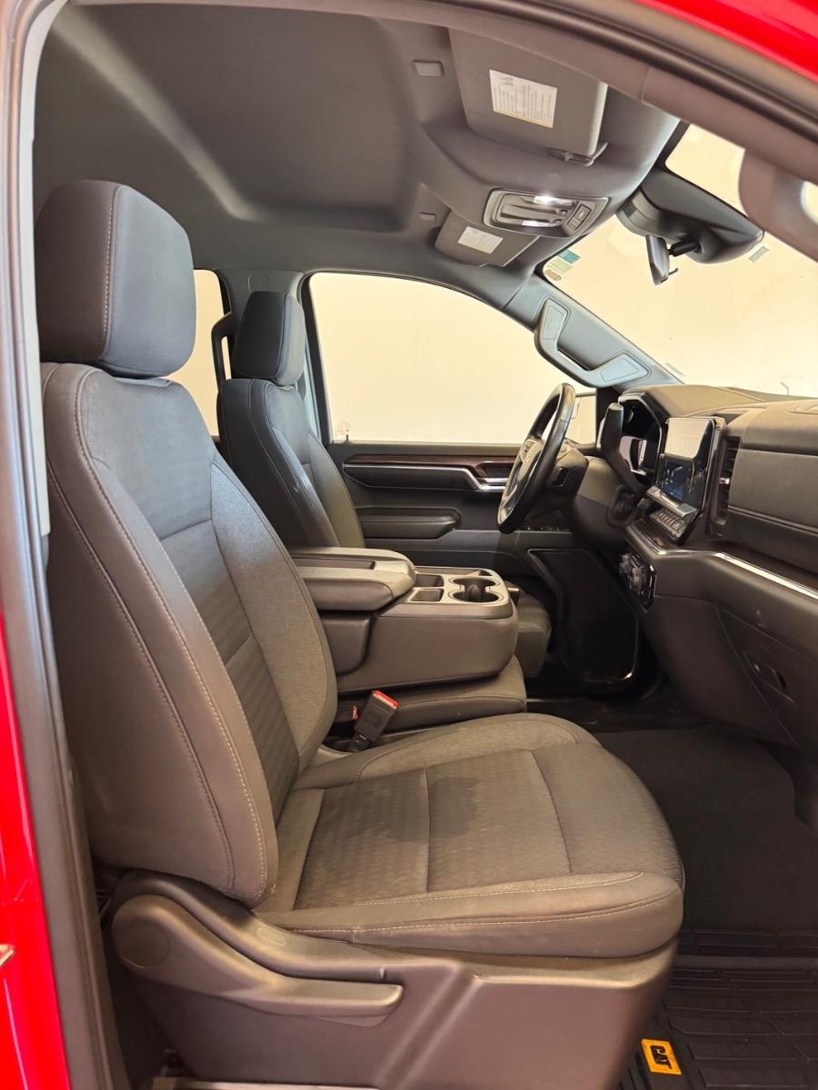 Chevrolet Silverado 1500 4WD Crew Cab 157" LT 2023