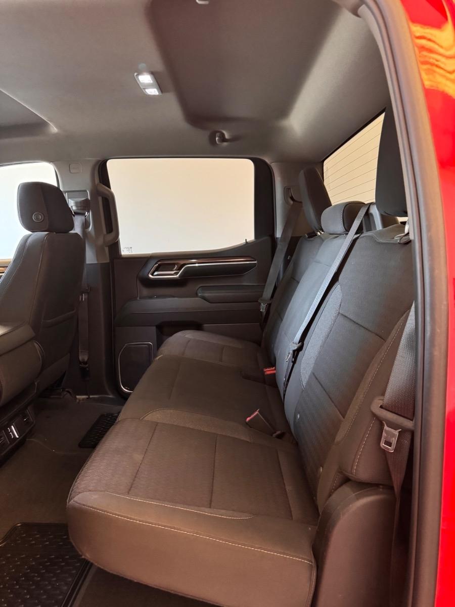 Chevrolet Silverado 1500 4WD Crew Cab 157" LT 2023