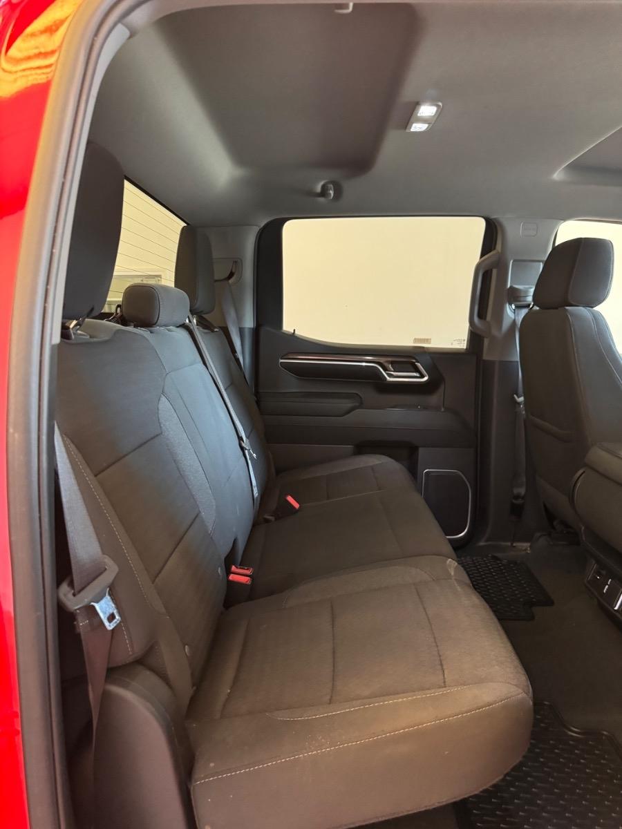 Chevrolet Silverado 1500 4WD Crew Cab 157" LT 2023