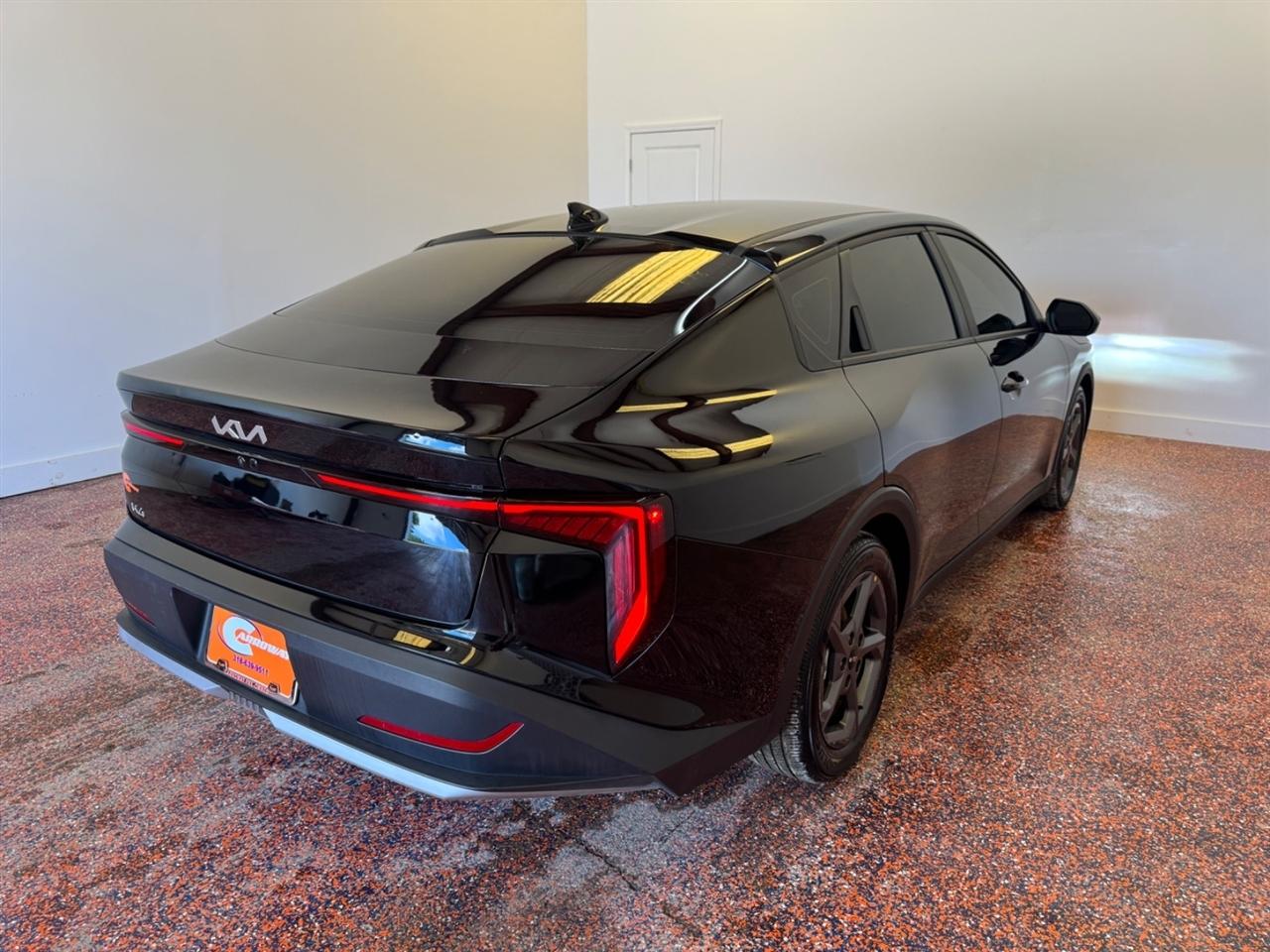 Kia K4 LXS FWD 2025