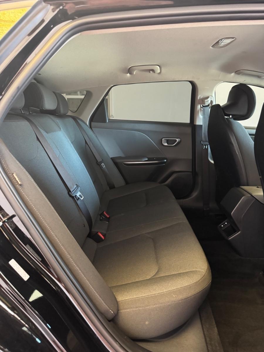Kia K4 LXS FWD 2025