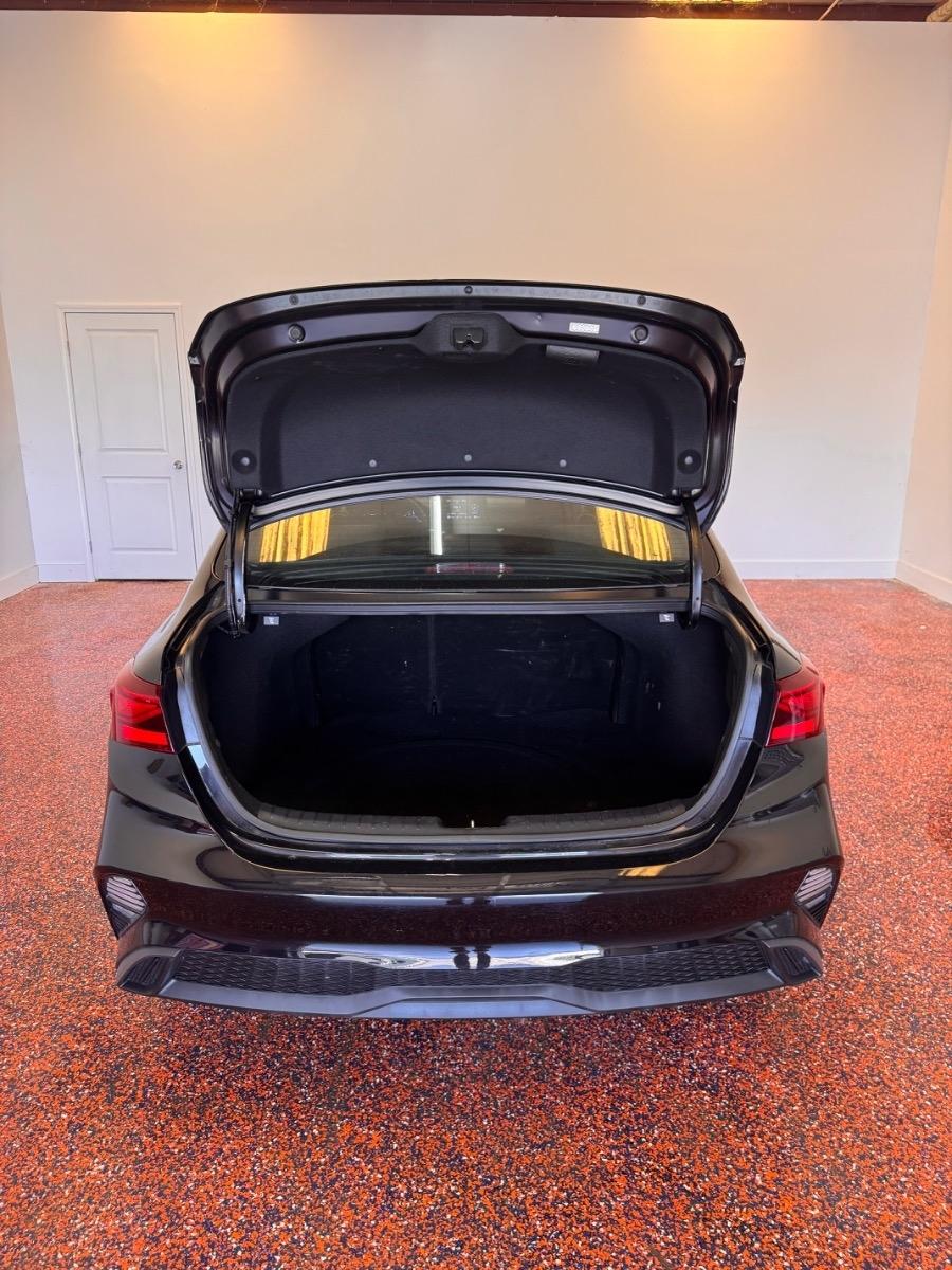 Kia Forte LXS IVT 2023