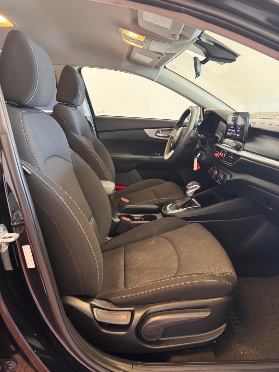 Kia Forte LXS IVT 2023