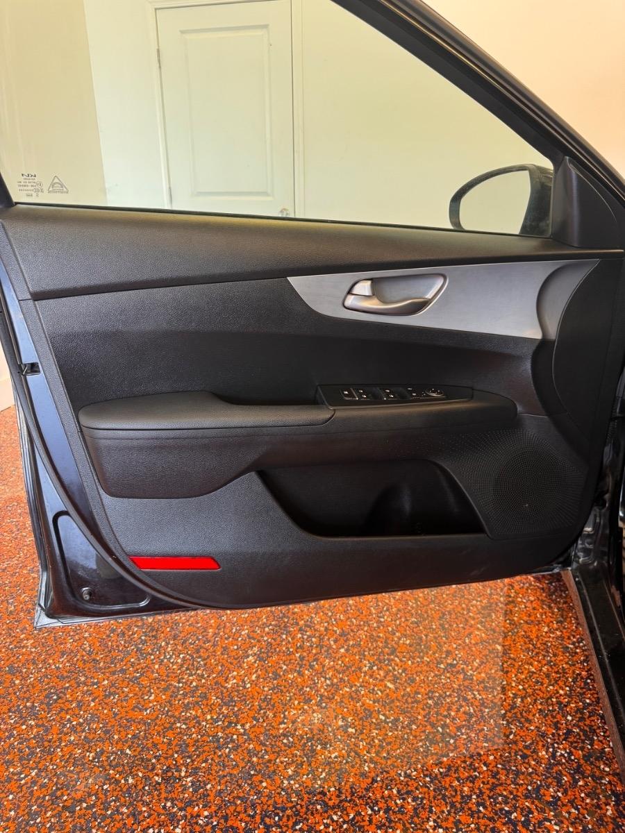 Kia Forte LXS IVT 2023