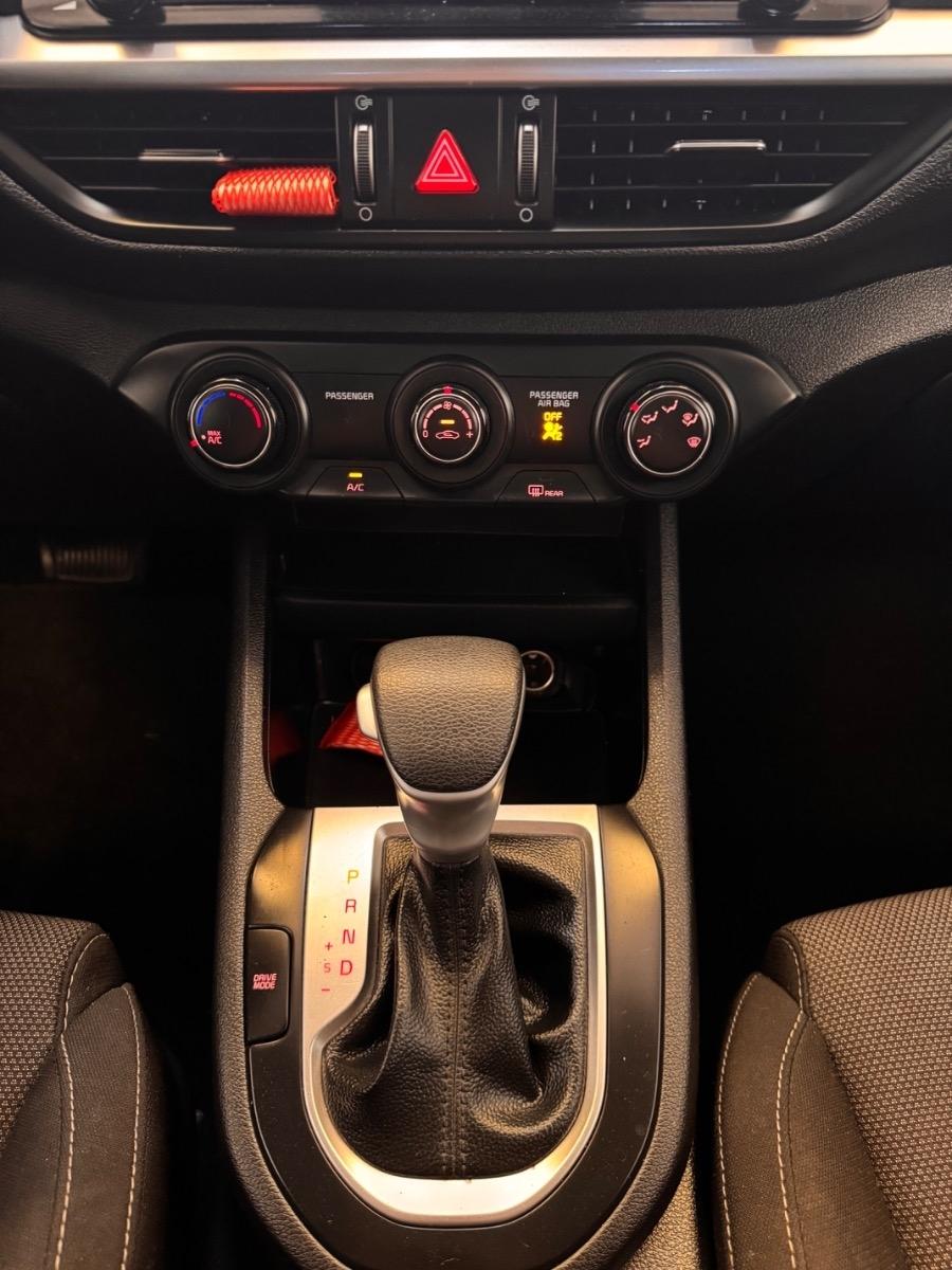 Kia Forte LXS IVT 2023