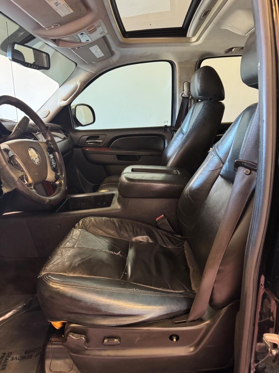 Chevrolet Avalanche 2WD Crew Cab LT 2011