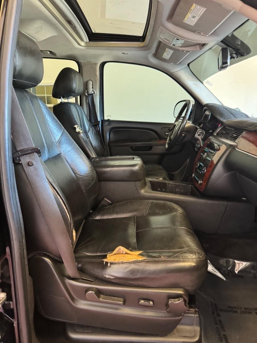 Chevrolet Avalanche 2WD Crew Cab LT 2011