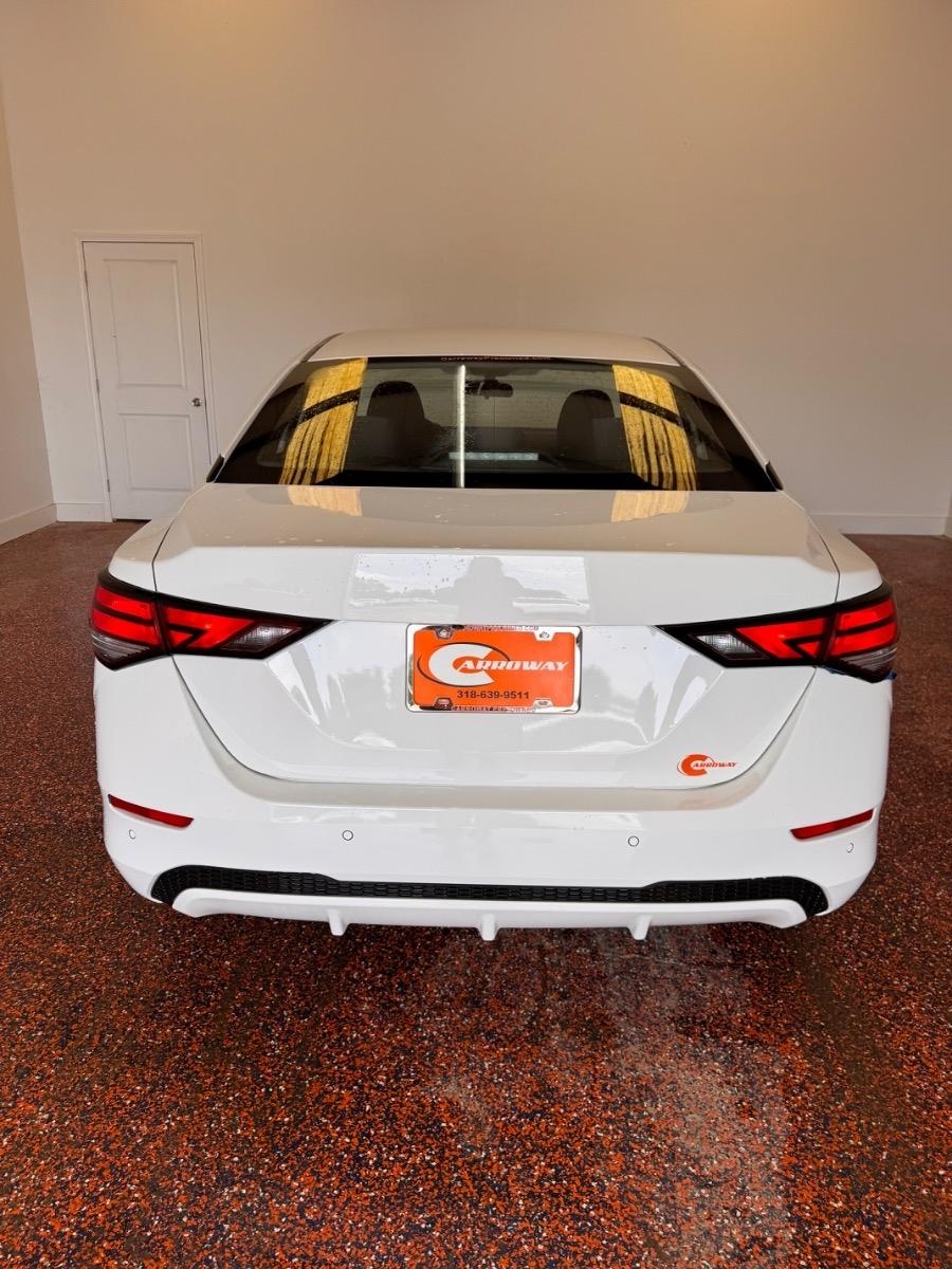 Nissan Sentra S CVT 2024