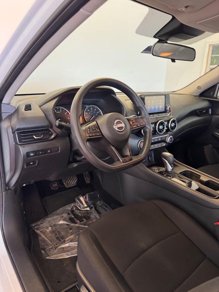 Nissan Sentra S CVT 2024