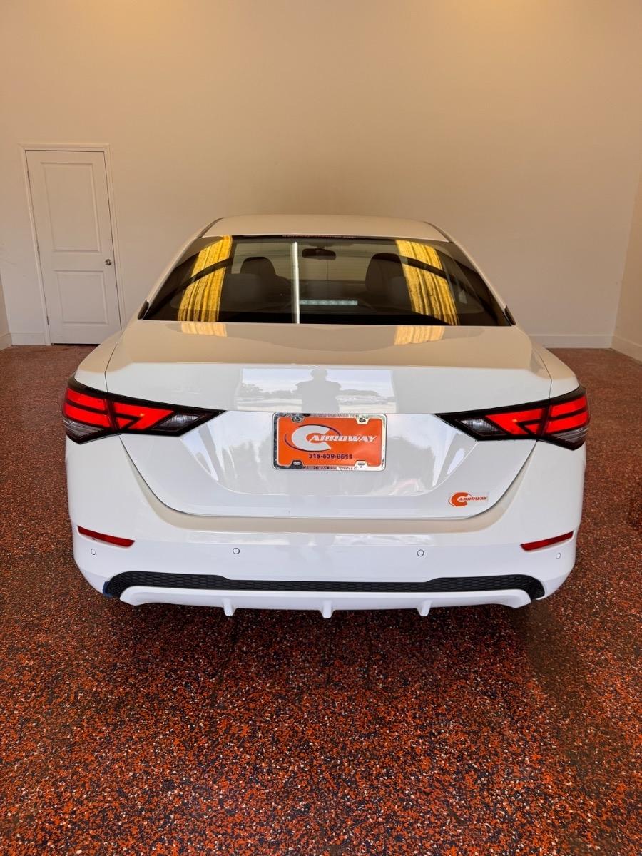 Nissan Sentra S CVT 2024