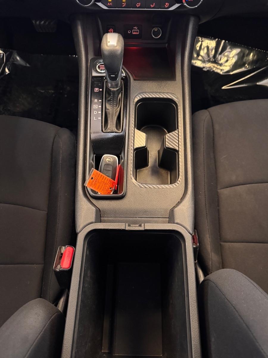 Nissan Sentra S CVT 2024