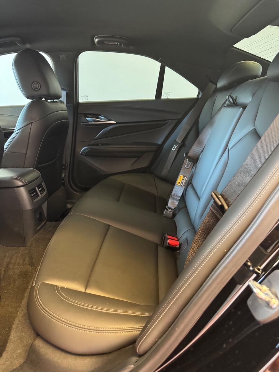 Cadillac CT4 4dr Sdn Luxury 2024