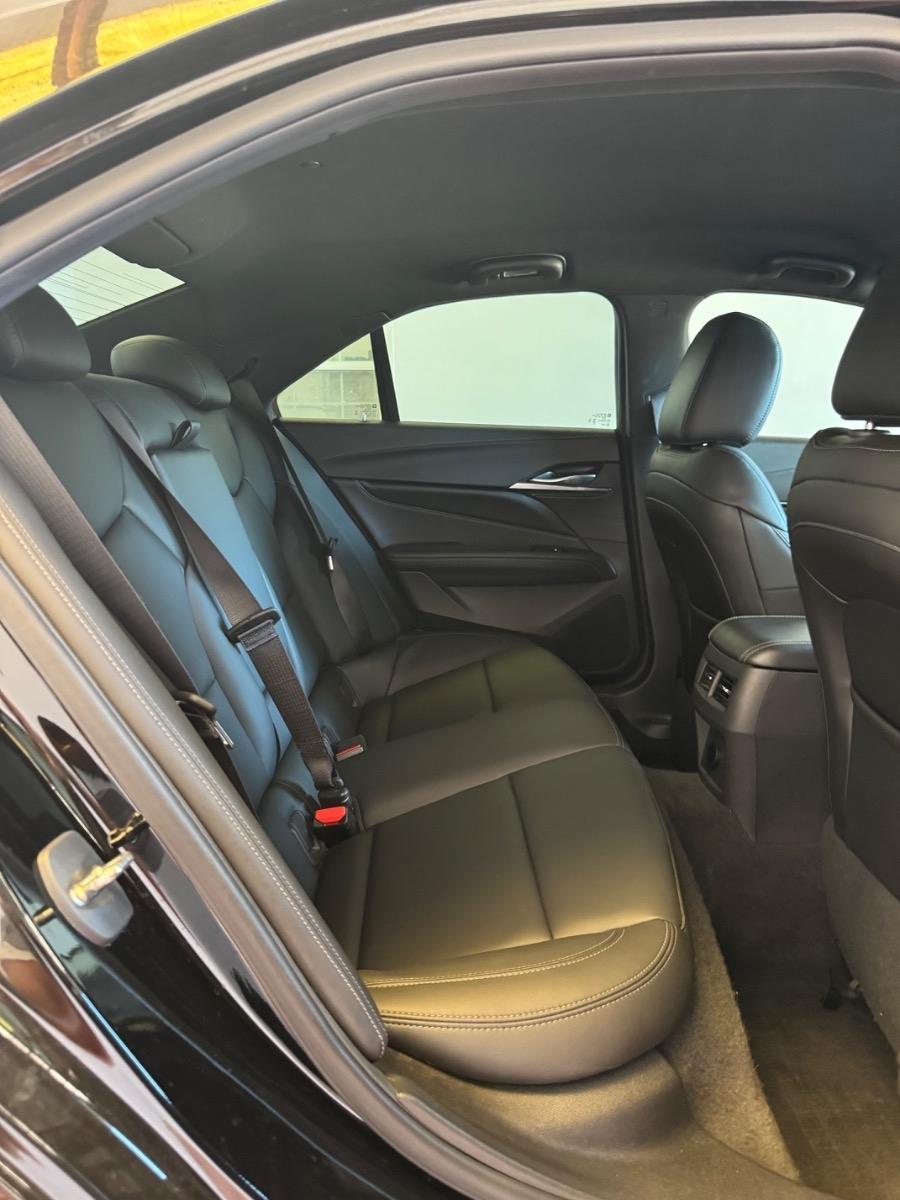 Cadillac CT4 4dr Sdn Luxury 2024