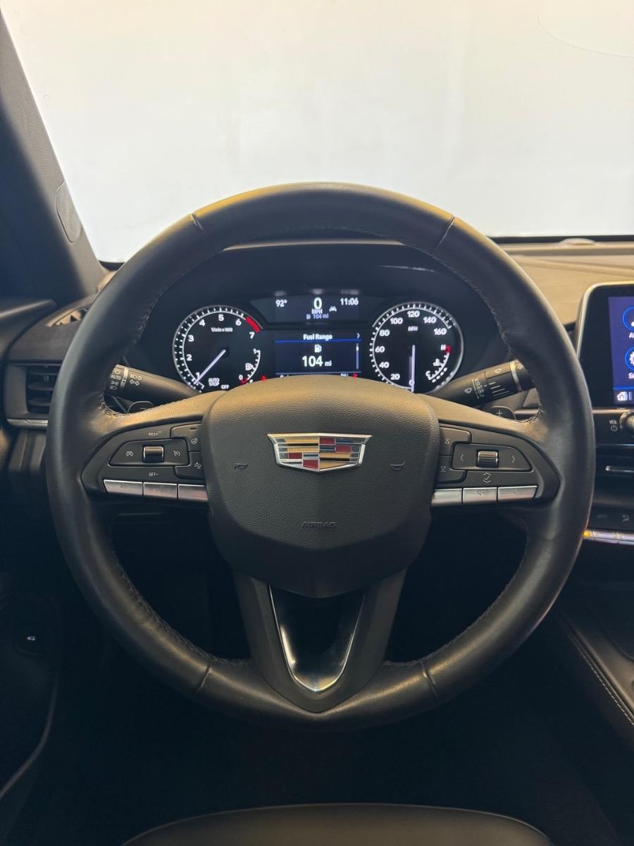 Cadillac CT4 4dr Sdn Luxury 2024