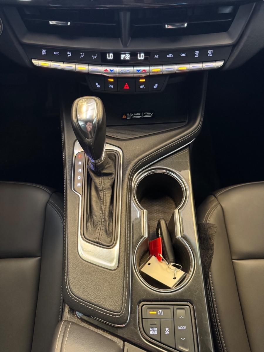 Cadillac CT4 4dr Sdn Luxury 2024